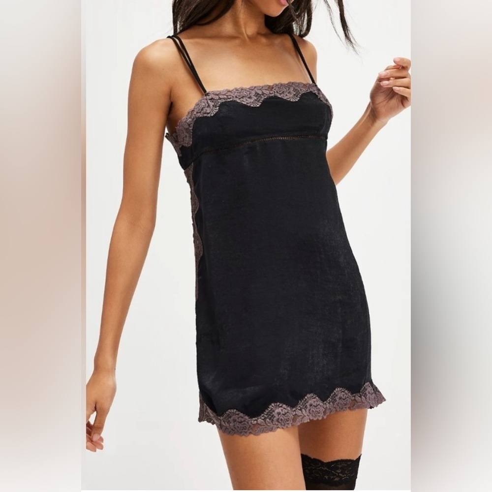 FREE PEOPLE x Intimately Black Lace Trim Slip Dress size medium